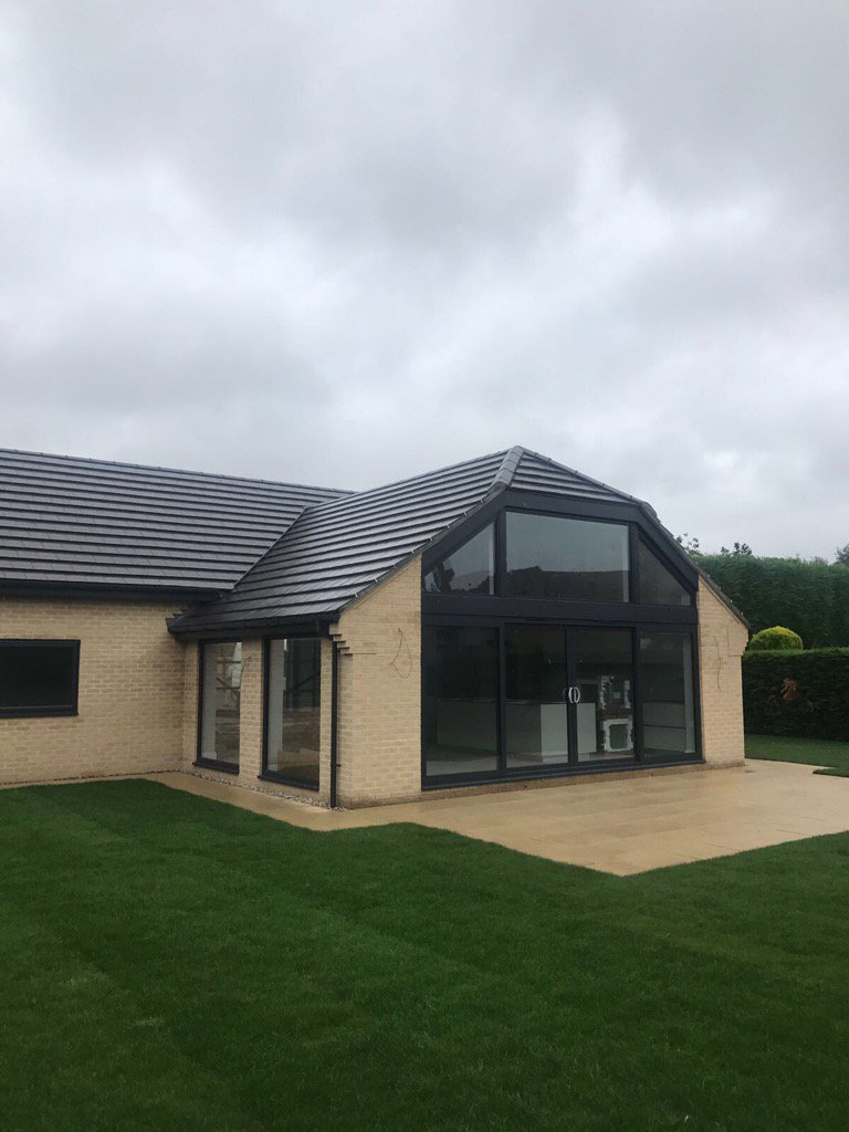 aluminium sliding door